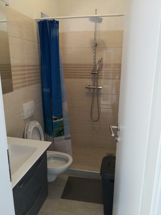 דירות סולינה Apartman Cvitkovic מראה חיצוני תמונה