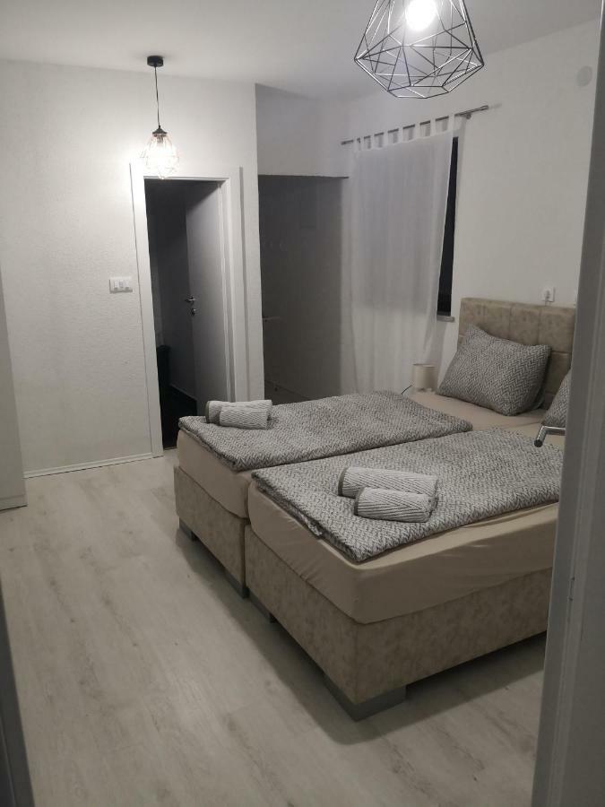 דירות סולינה Apartman Cvitkovic מראה חיצוני תמונה